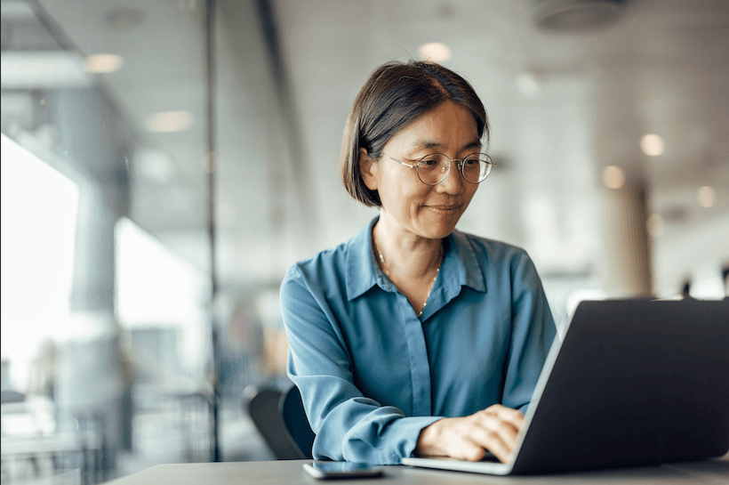 Employee learning about using ICHRA for Medicare premiums